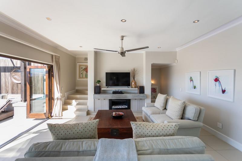 4 Bedroom Property for Sale in Baron View Western Cape